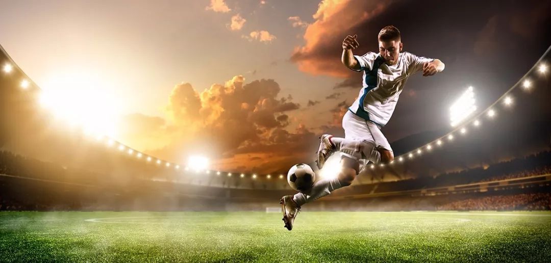 帕夫洛维奇：在此年龄段，我从未见过哪位队友像卡尔这么自信